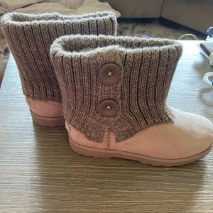 Taupe Sherpa booties